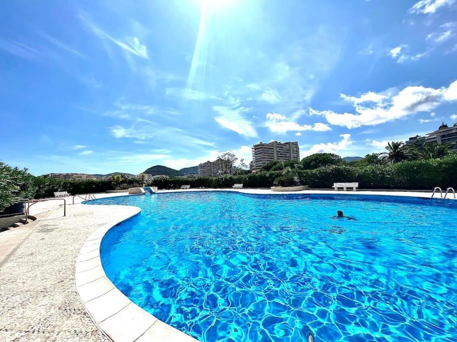 Rez-de-jardin A Cannes Marina Мандельё-ла-Напуль